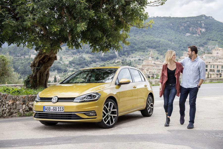  Volkswagen Golf TDI 5-Door 2017 года  (WW) (фото 25 из 41)
